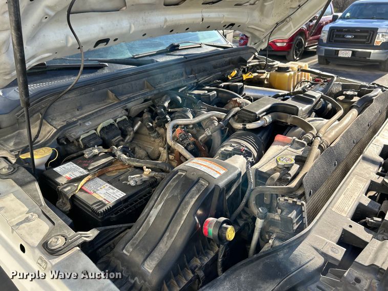 image for item EK4326 2015 Ford F550 Super Duty XL truck cab and chassis