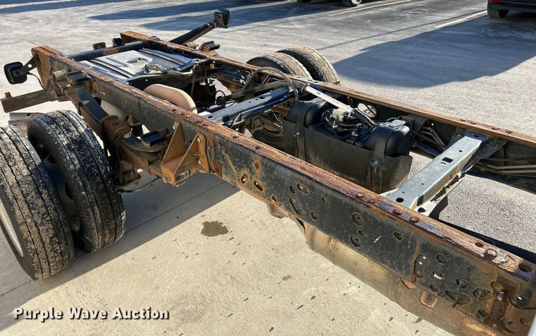 image for item EK4326 2015 Ford F550 Super Duty XL truck cab and chassis