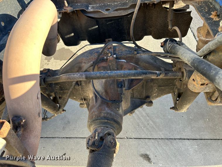 image for item EK4326 2015 Ford F550 Super Duty XL truck cab and chassis