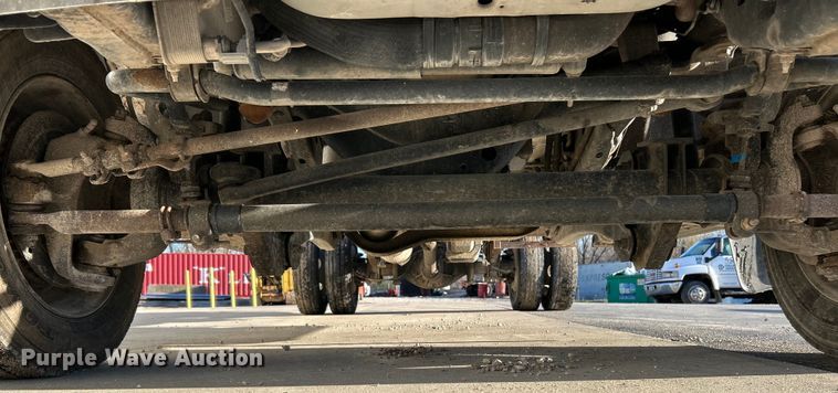 image for item EK4326 2015 Ford F550 Super Duty XL truck cab and chassis