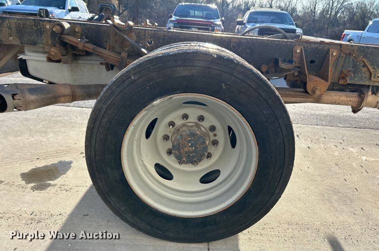 image for item EK4326 2015 Ford F550 Super Duty XL truck cab and chassis