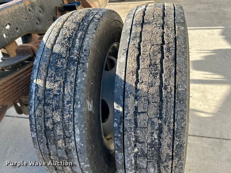 image for item EK4326 2015 Ford F550 Super Duty XL truck cab and chassis