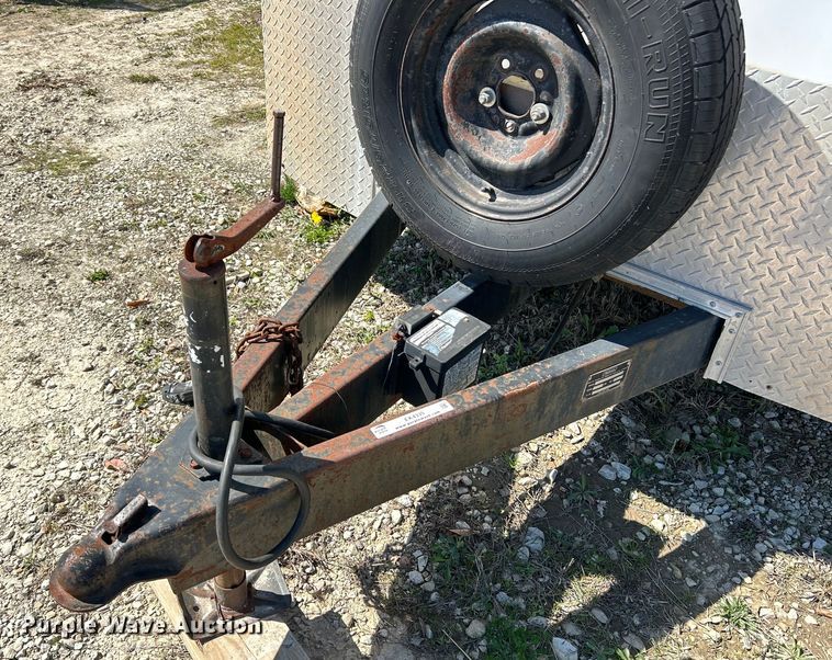 image for item EK4335 2001 Haulmark KLS7X16WT2 enclosed cargo trailer