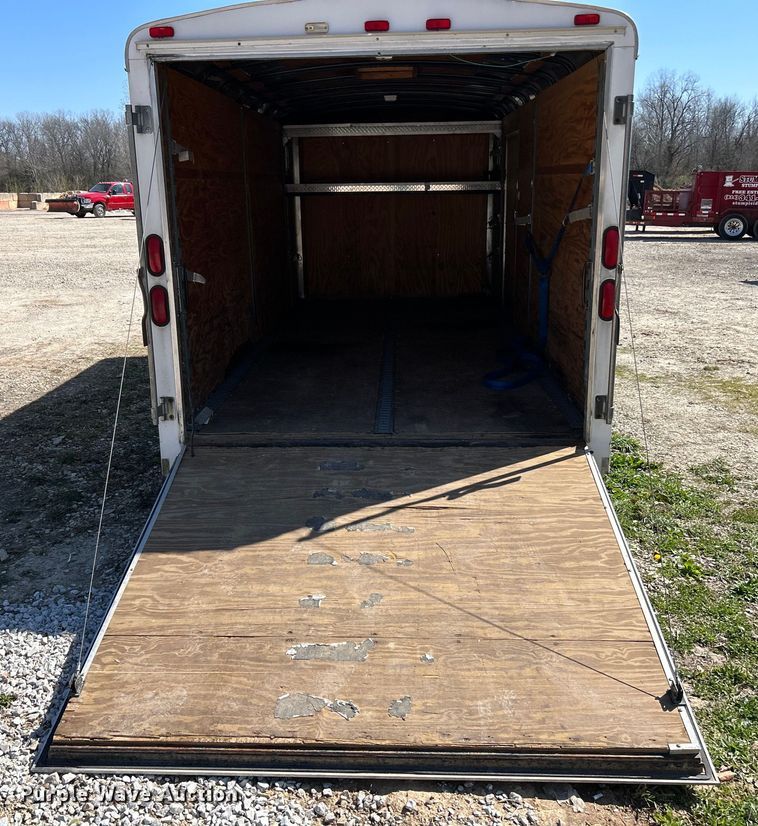 image for item EK4335 2001 Haulmark KLS7X16WT2 enclosed cargo trailer