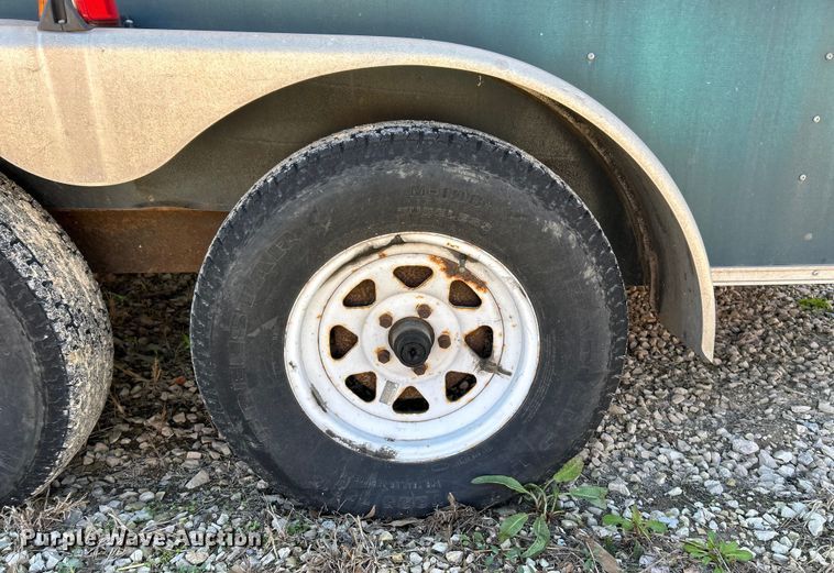 image for item EK4335 2001 Haulmark KLS7X16WT2 enclosed cargo trailer