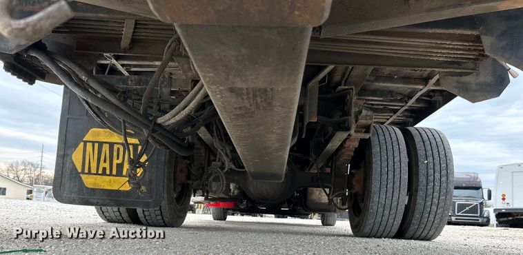 image for item EK4377 2002 Sterling M6500 Acterra rollback truck