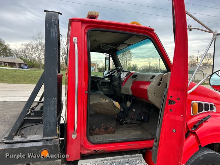 image for item EK4377 2002 Sterling M6500 Acterra rollback truck