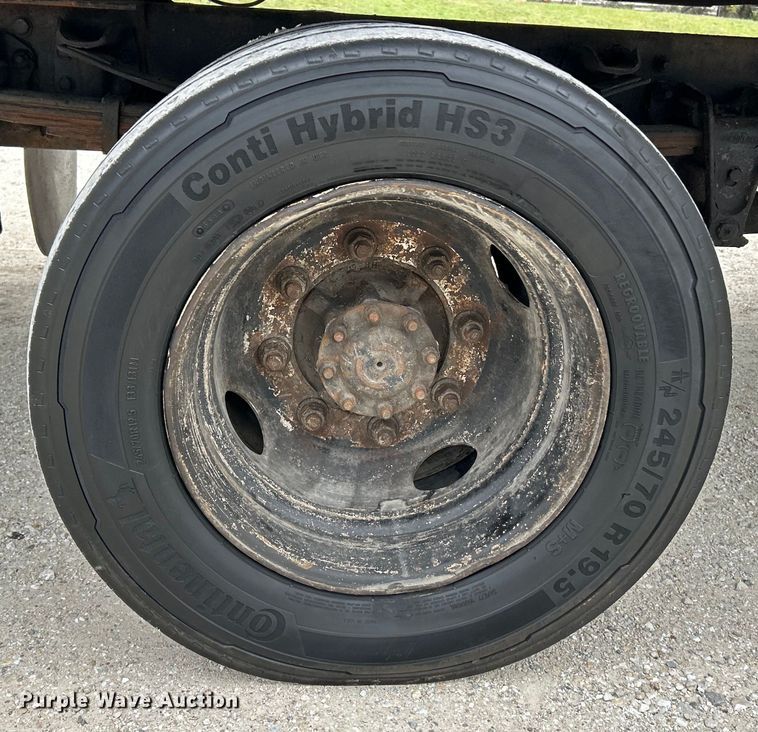 image for item EK4377 2002 Sterling M6500 Acterra rollback truck