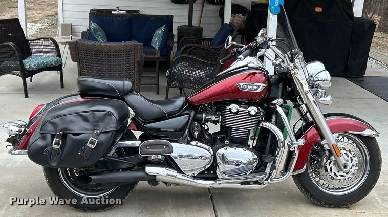 image for item EK4392 2015 Triumph  Thunderbird LT motorcycle
