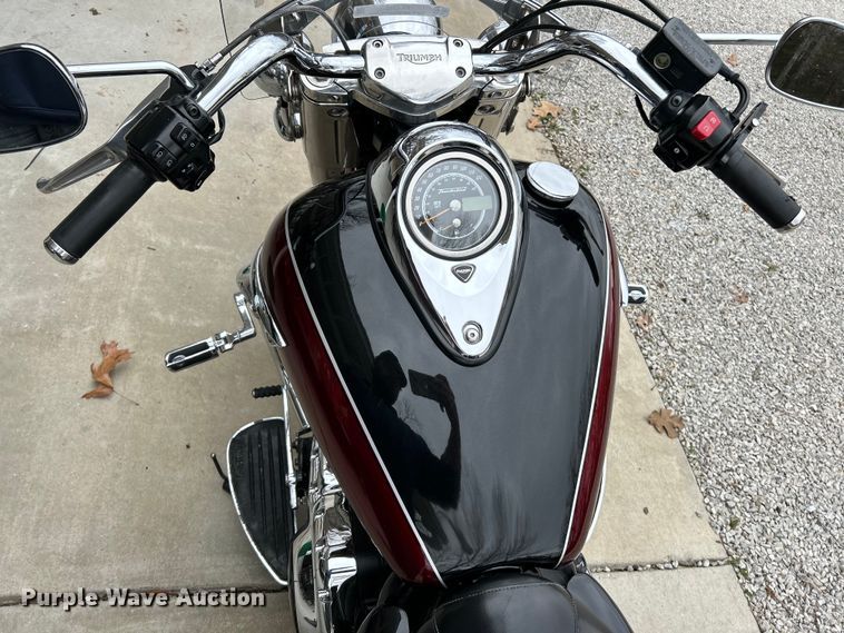 image for item EK4392 2015 Triumph  Thunderbird LT motorcycle