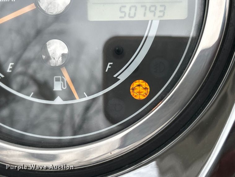 image for item EK4392 2015 Triumph  Thunderbird LT motorcycle