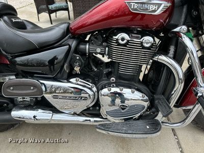 image for item EK4392 2015 Triumph  Thunderbird LT motorcycle