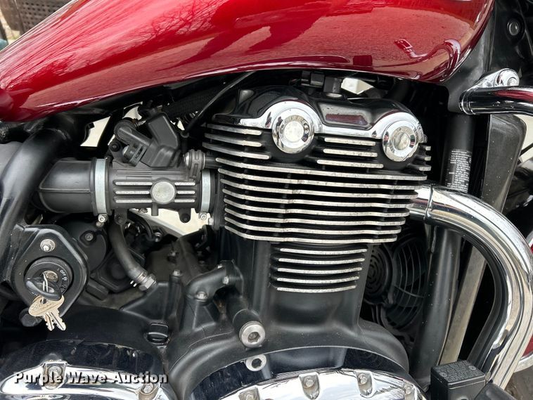 image for item EK4392 2015 Triumph  Thunderbird LT motorcycle