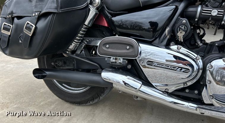 image for item EK4392 2015 Triumph  Thunderbird LT motorcycle