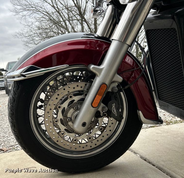 image for item EK4392 2015 Triumph  Thunderbird LT motorcycle