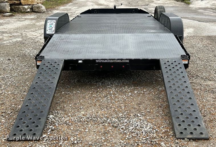 image for item EK4393 2017 Novae ST8218CHS-B-100 equipment trailer