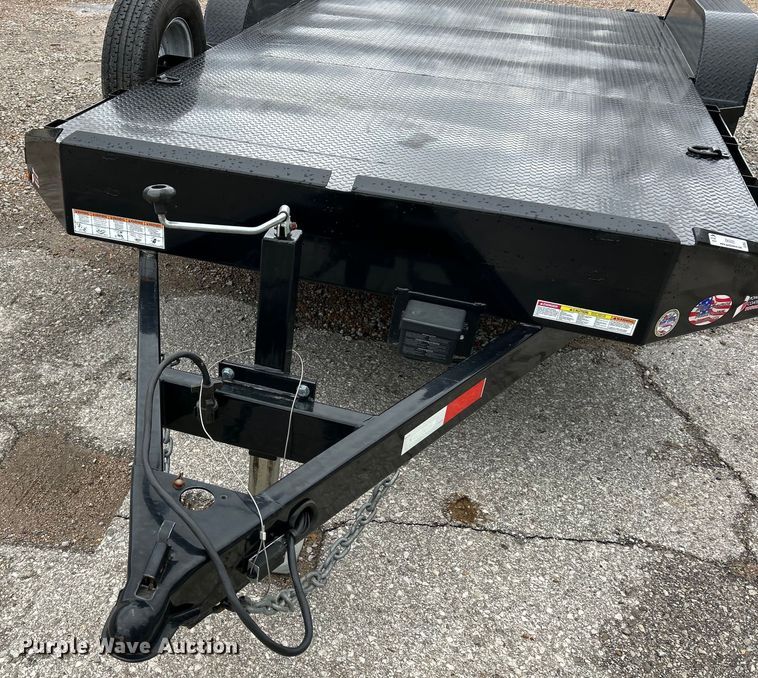 image for item EK4393 2017 Novae ST8218CHS-B-100 equipment trailer