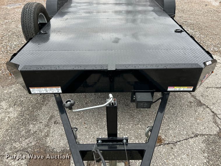 image for item EK4393 2017 Novae ST8218CHS-B-100 equipment trailer