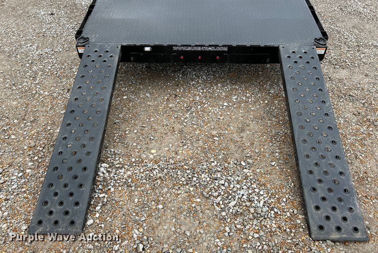 image for item EK4393 2017 Novae ST8218CHS-B-100 equipment trailer