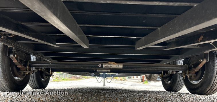 image for item EK4393 2017 Novae ST8218CHS-B-100 equipment trailer