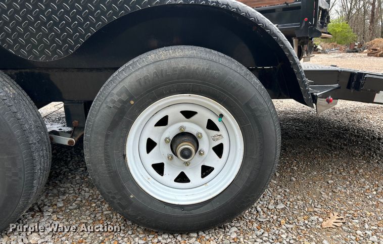 image for item EK4393 2017 Novae ST8218CHS-B-100 equipment trailer