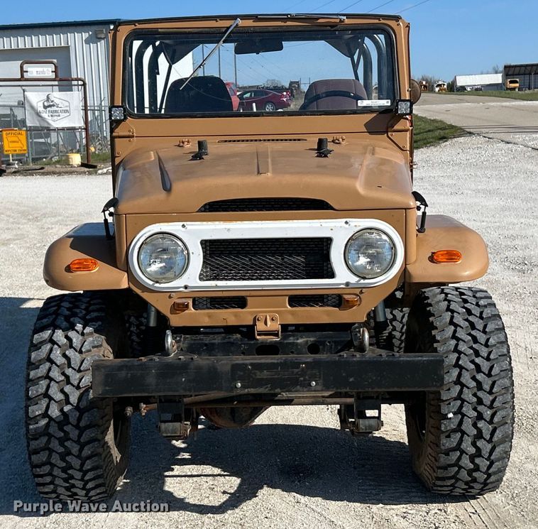 image for item EK4417 1972 Toyota FJ 40 Land Cruiser SUV