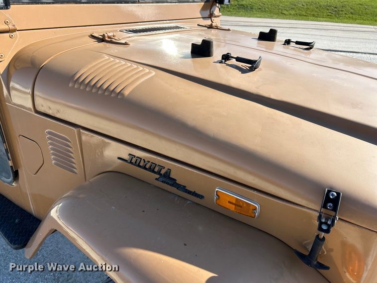 image for item EK4417 1972 Toyota FJ 40 Land Cruiser SUV