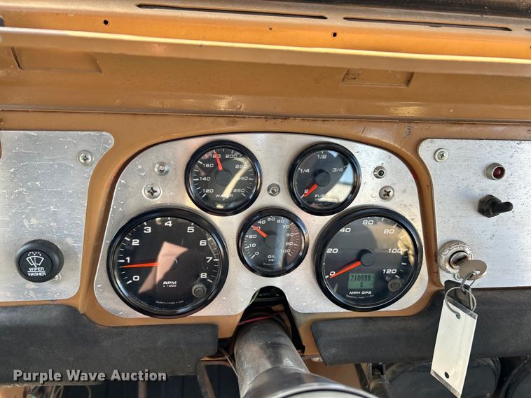 image for item EK4417 1972 Toyota FJ 40 Land Cruiser SUV