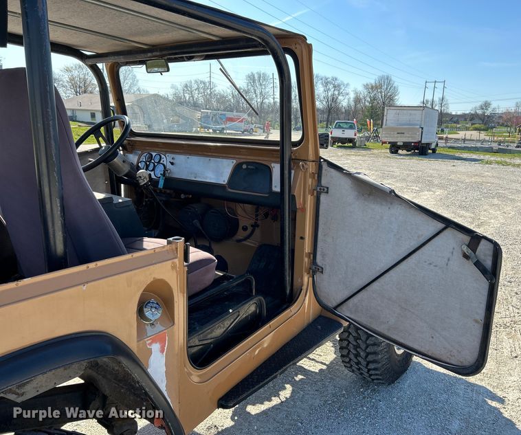 image for item EK4417 1972 Toyota FJ 40 Land Cruiser SUV