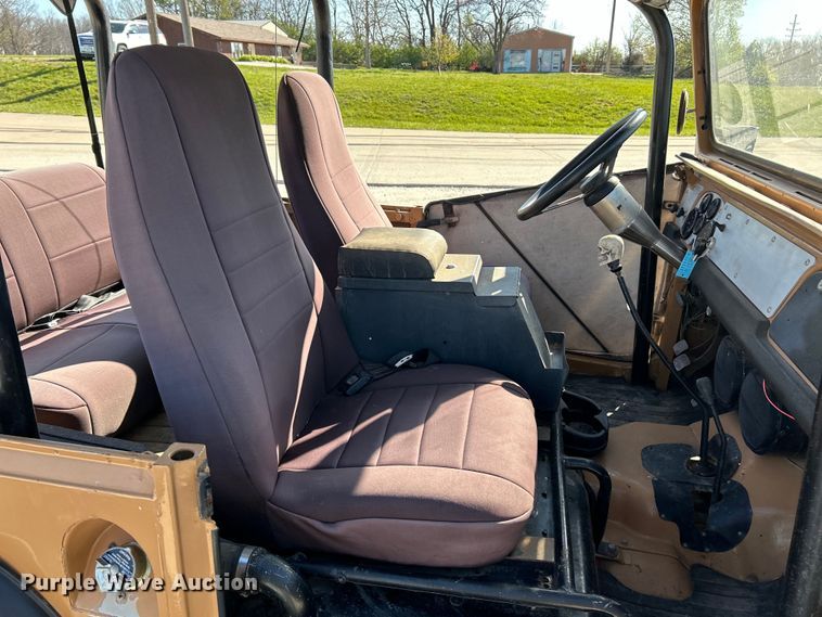 image for item EK4417 1972 Toyota FJ 40 Land Cruiser SUV