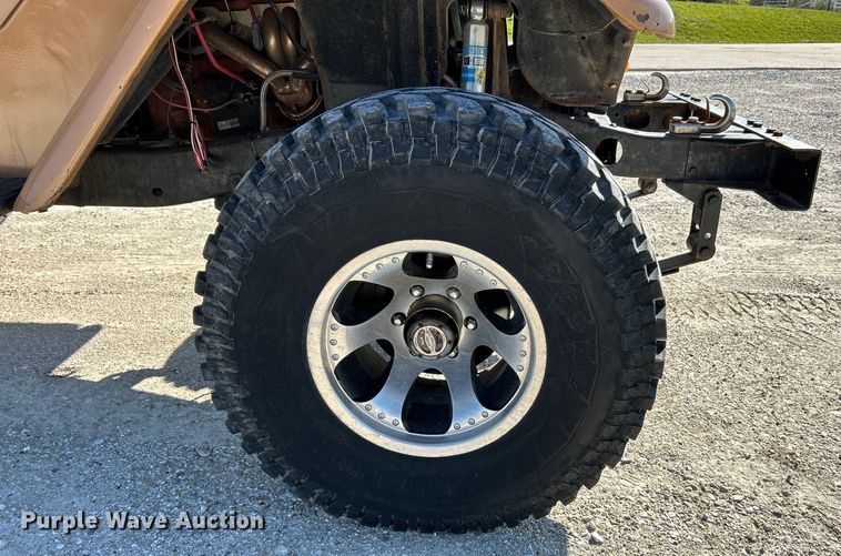 image for item EK4417 1972 Toyota FJ 40 Land Cruiser SUV