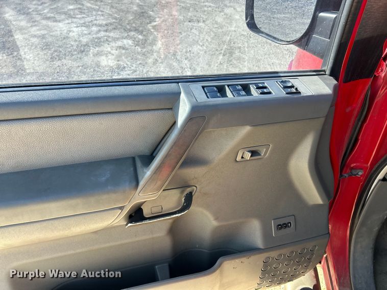 image for item EK4418 2005 Nissan  Titan LE Crew Cab pickup truck