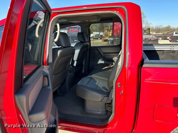 image for item EK4418 2005 Nissan  Titan LE Crew Cab pickup truck