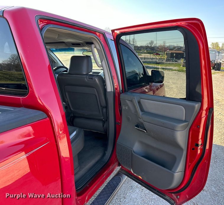 image for item EK4418 2005 Nissan  Titan LE Crew Cab pickup truck