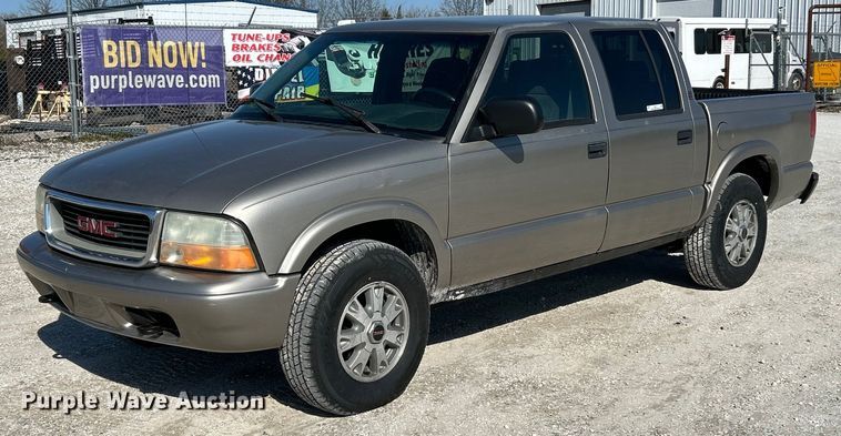 image for item EK4419 2002 GMC Sonoma SLS Crew Cab pickup truck