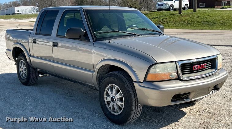 image for item EK4419 2002 GMC Sonoma SLS Crew Cab pickup truck