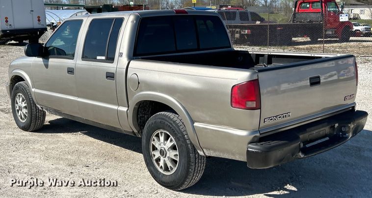 image for item EK4419 2002 GMC Sonoma SLS Crew Cab pickup truck