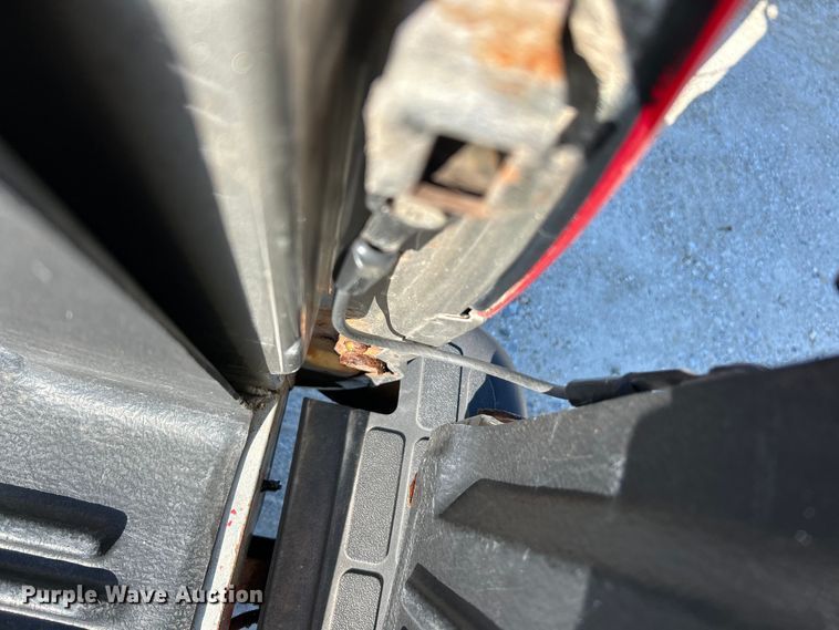 image for item EK4419 2002 GMC Sonoma SLS Crew Cab pickup truck