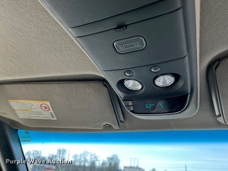 image for item EK4419 2002 GMC Sonoma SLS Crew Cab pickup truck