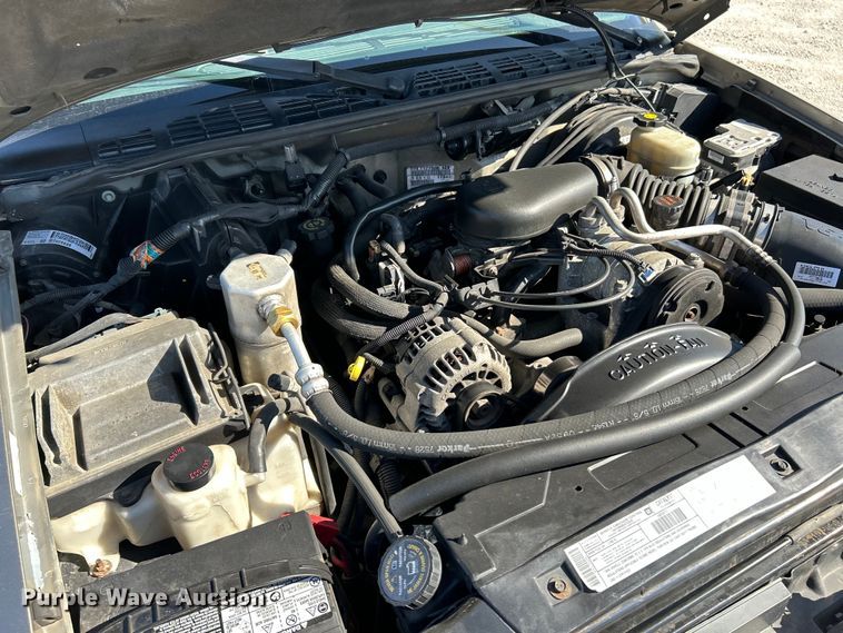 image for item EK4419 2002 GMC Sonoma SLS Crew Cab pickup truck