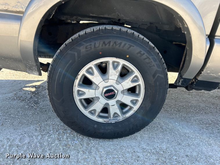 image for item EK4419 2002 GMC Sonoma SLS Crew Cab pickup truck