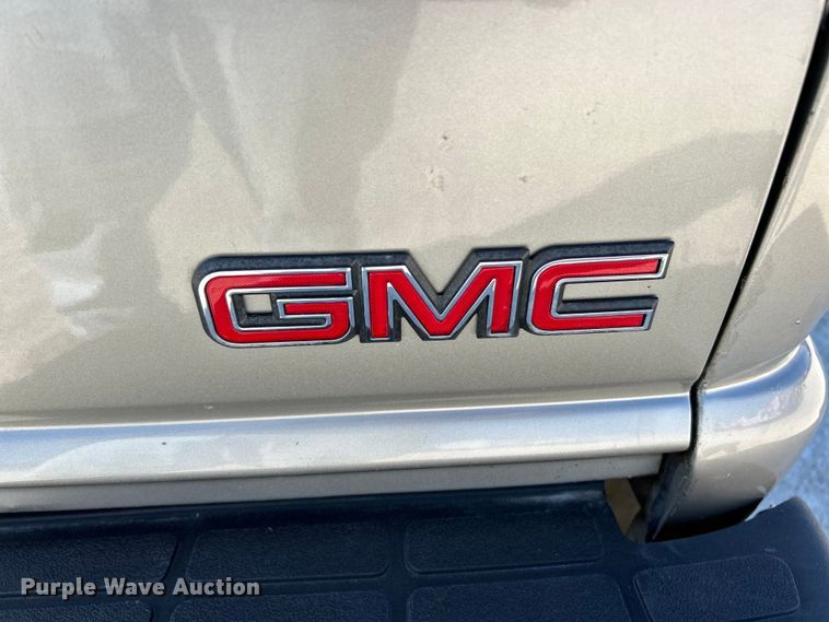 image for item EK4419 2002 GMC Sonoma SLS Crew Cab pickup truck