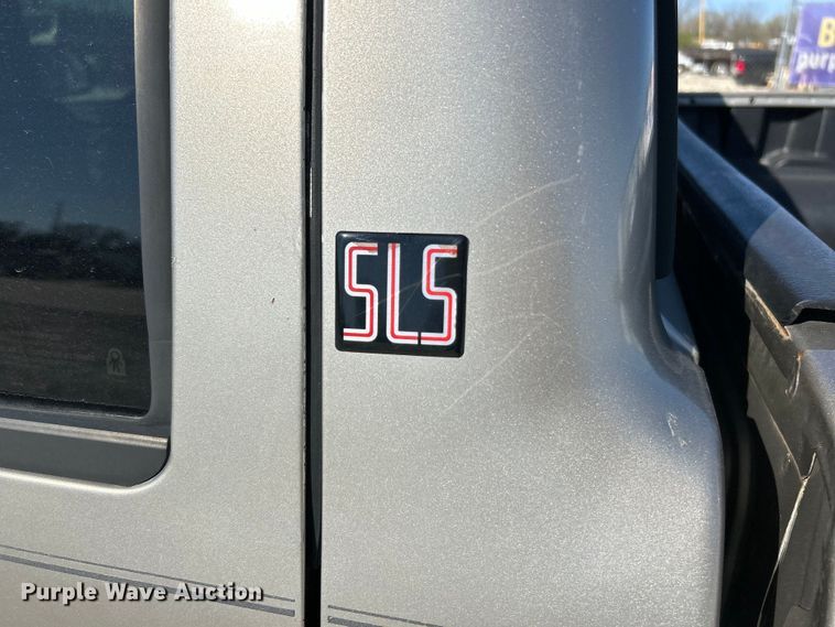 image for item EK4419 2002 GMC Sonoma SLS Crew Cab pickup truck