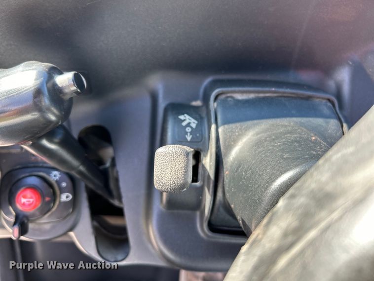 image for item EK4428 2016 Kubota  RTV-X1100C utility vehicle