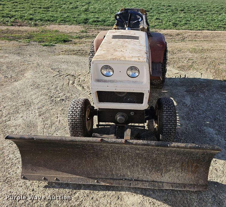 image for item EK5709 Yardman lawn tractor