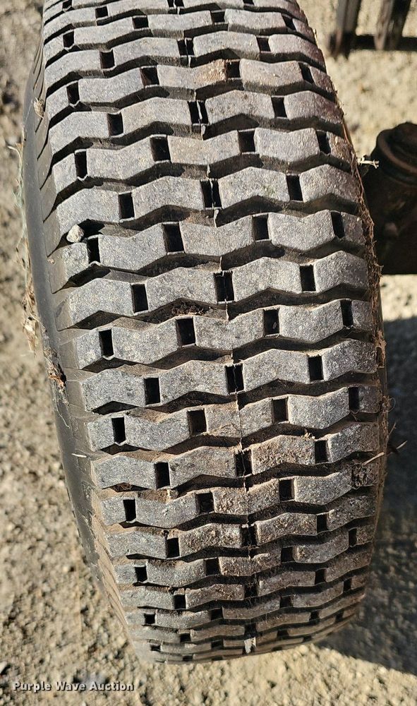 image for item EK5709 Yardman lawn tractor