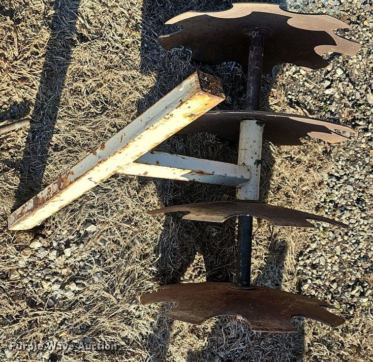 image for item EK5709 Yardman lawn tractor