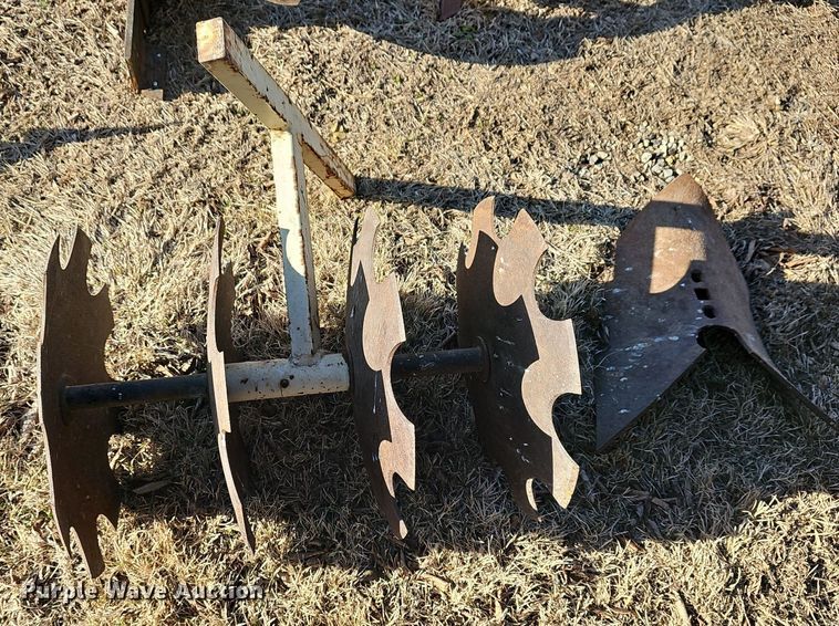 image for item EK5709 Yardman lawn tractor