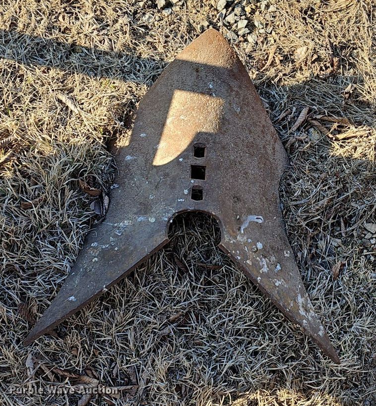 image for item EK5709 Yardman lawn tractor