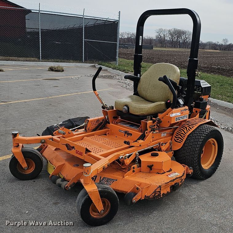image for item IO9891 Scag Turf Tiger STT61V-29CH-EFI ZTR lawn mower
